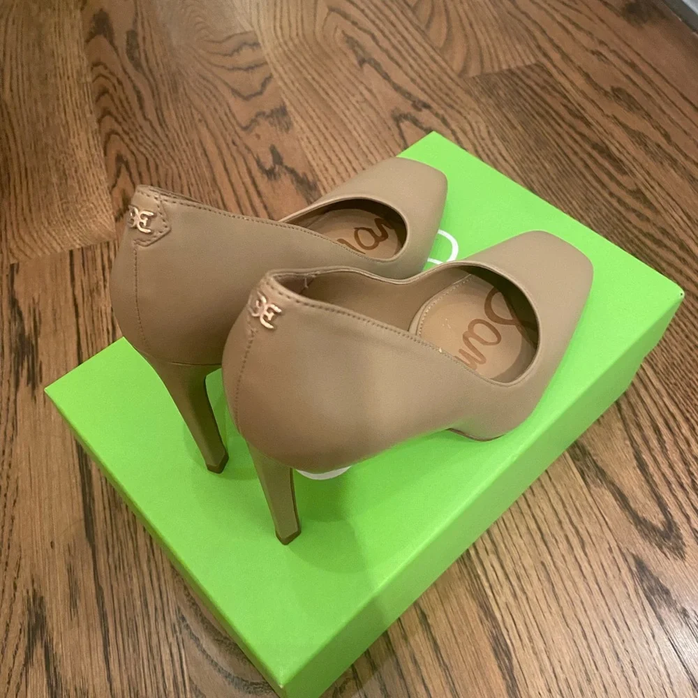 Sam Edelman Nude Pumps - Picture 2 of 3